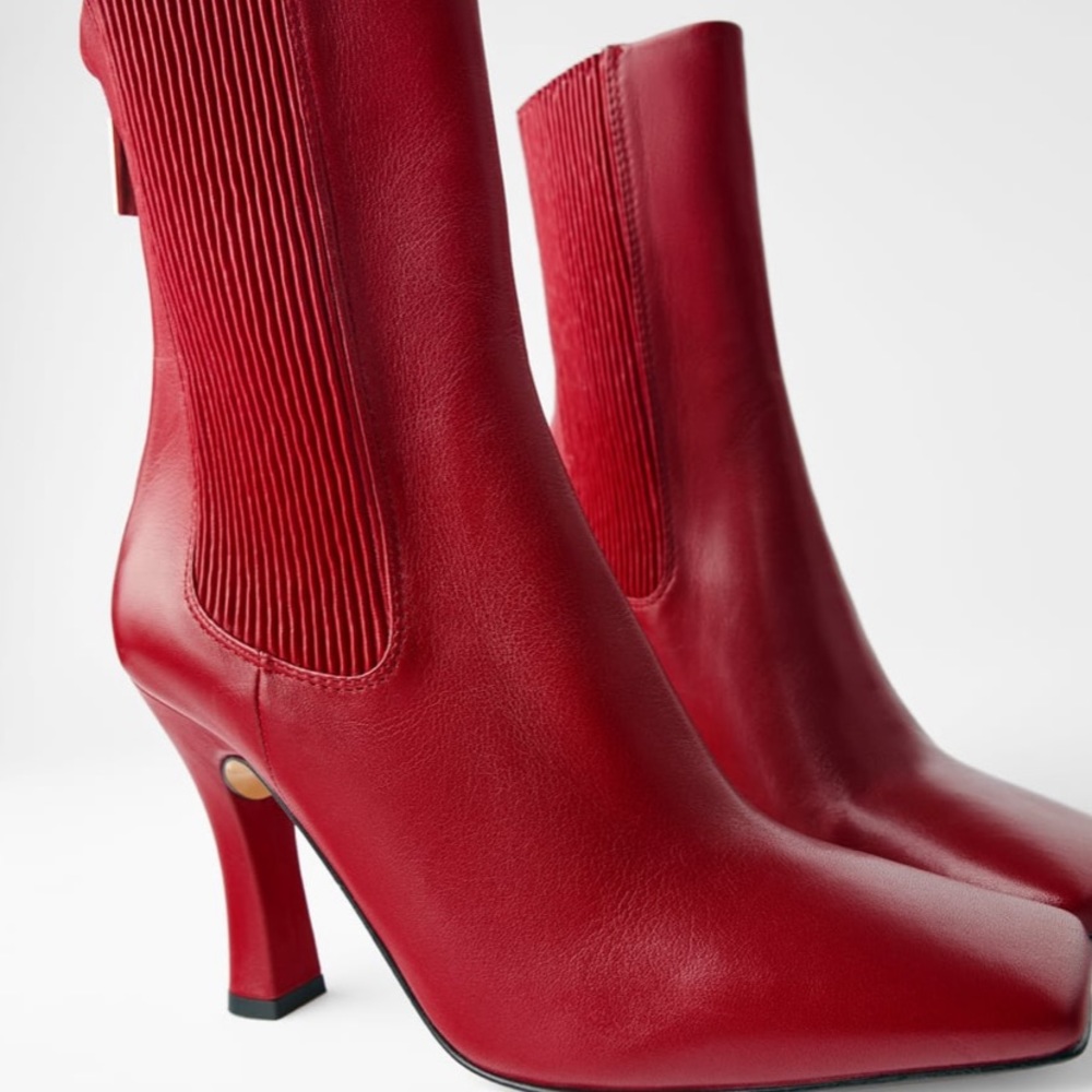 Red boots leather size 8